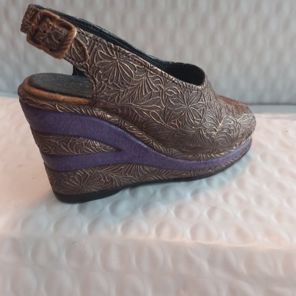 Just The Right Shoe By Raine Golden Leaf Mini Figurine 25098 - Picture 4 of 9